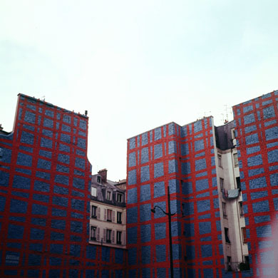 casamento che si dipinge allo scopo di imitare il Beaubourg